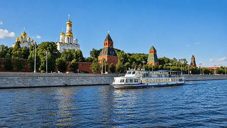 Теплоход Алексия